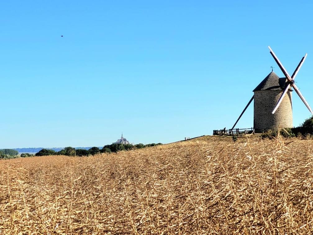 Le Petit Gite Du Mont โบวัวร์ ภายนอก รูปภาพ